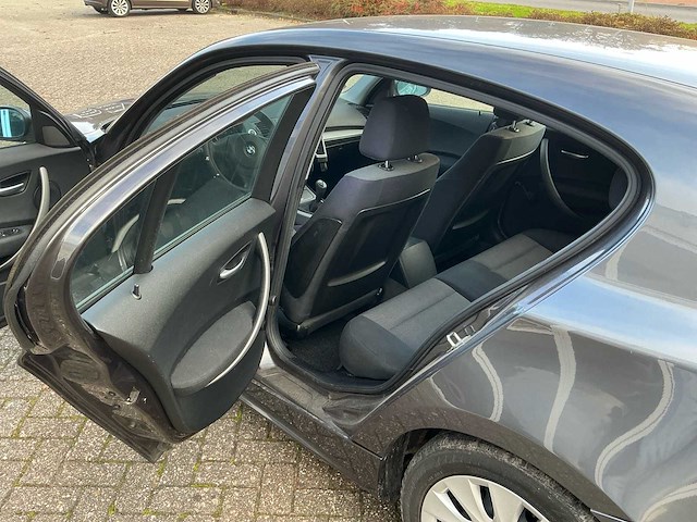 2005 bmw 1-serie 116i personenauto - afbeelding 6 van  29