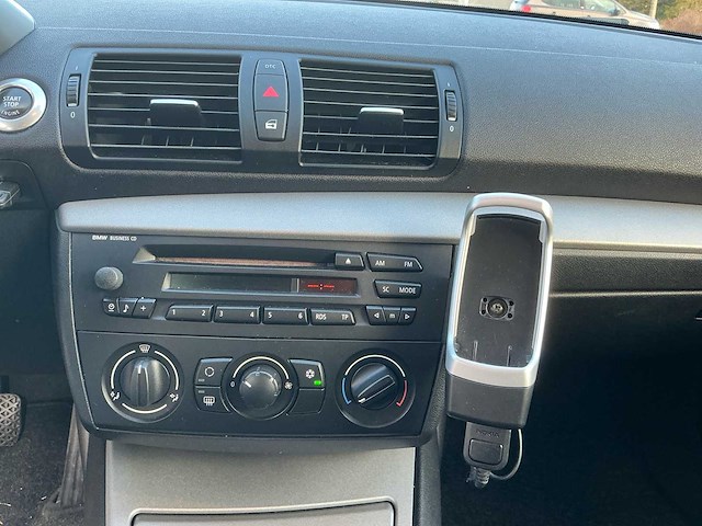 2005 bmw 1-serie 116i personenauto - afbeelding 15 van  29