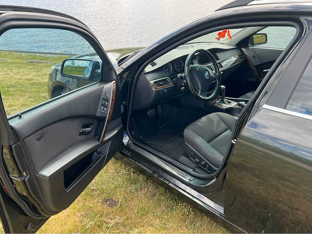 2005 bmw 5-serie touring 535d personenauto - afbeelding 10 van  19