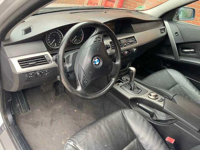 2005 bmw 523i personenauto - afbeelding 18 van  39