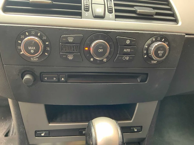 2005 bmw 523i personenauto - afbeelding 21 van  39