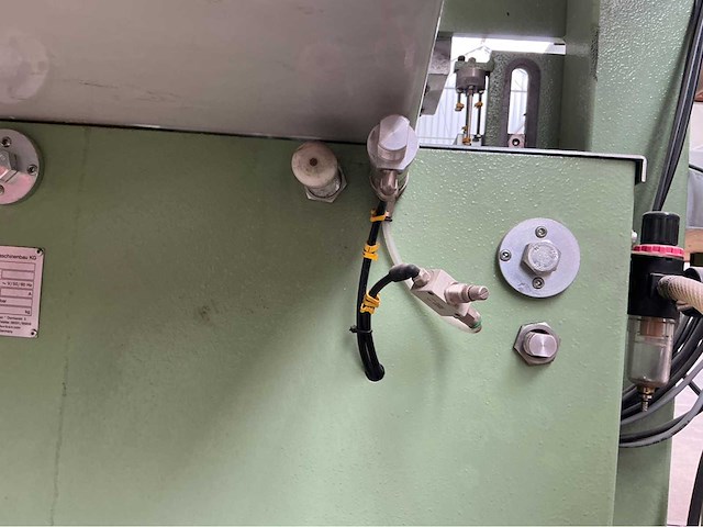 2005 calvet waterslotmachine - afbeelding 7 van  19