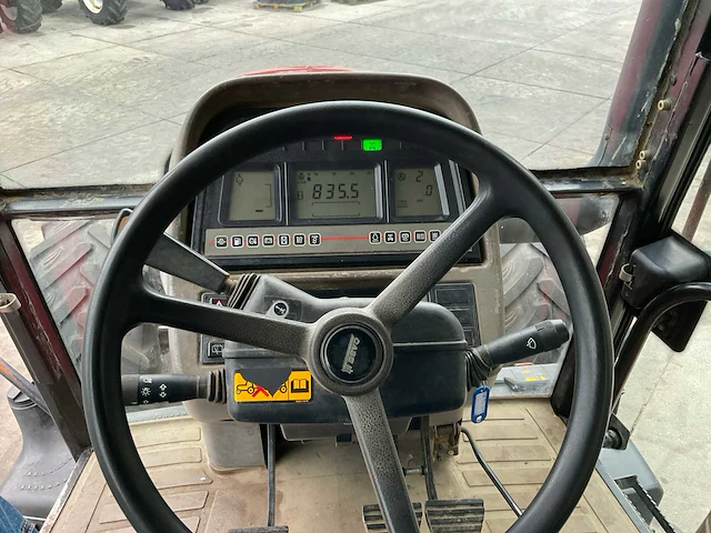 2005 case ih mxm 130 pro vierwielaangedreven landbouwtractor - afbeelding 25 van  31