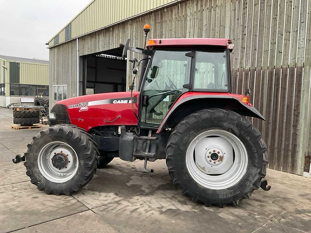 2005 case ih mxm 130 pro vierwielaangedreven landbouwtractor - afbeelding 29 van  31