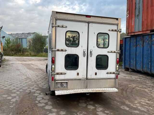 2005 chevrolet express bedrijfswagen - afbeelding 12 van  15