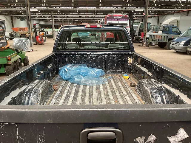 2005 chevrolet pick-up 3500 silverado personenauto - afbeelding 13 van  15