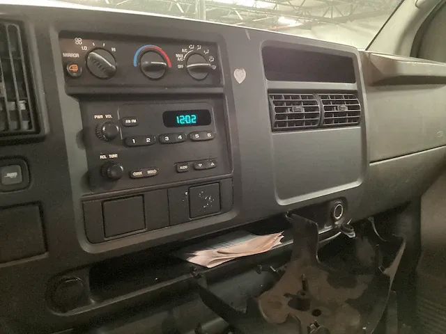 2005 chevrolet van bedrijfswagen - afbeelding 1 van  13
