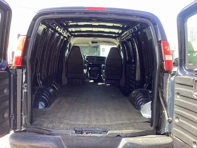 2005 chevrolet van express personenauto - afbeelding 12 van  16