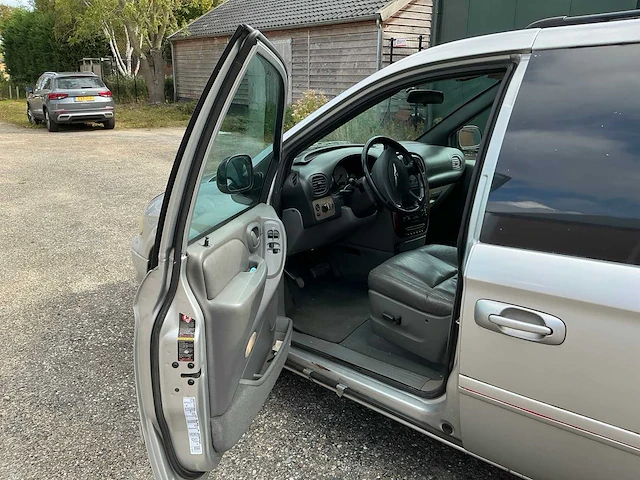 2005 chrysler voyager personenauto - afbeelding 24 van  43