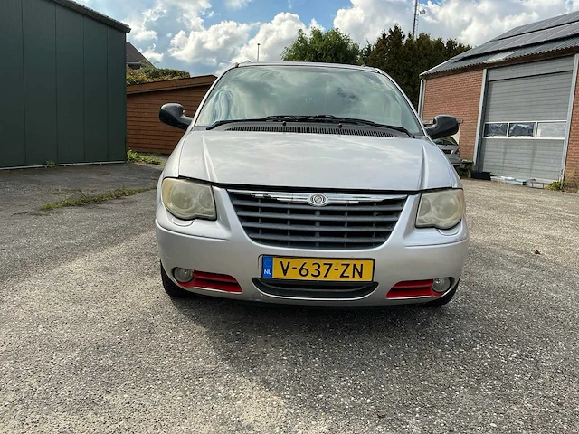 2005 chrysler voyager personenauto - afbeelding 2 van  43