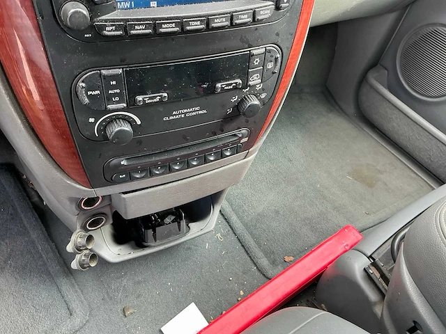 2005 chrysler voyager personenauto - afbeelding 33 van  43