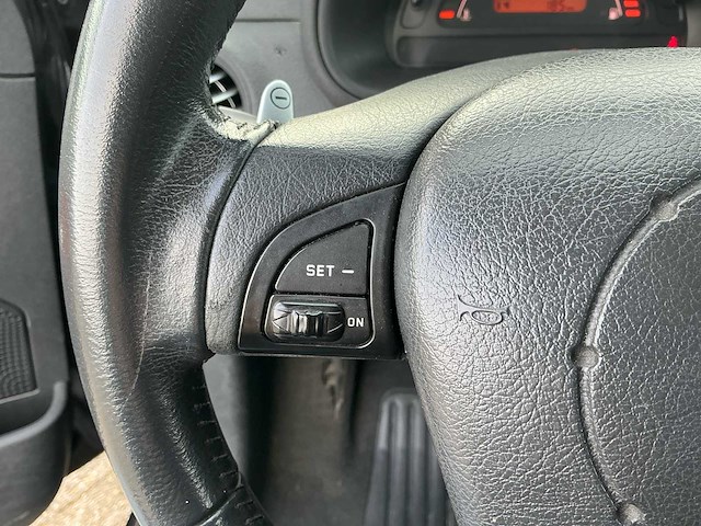 2005 citroen c2 1.4i ligne ambiance automaat - afbeelding 16 van  27