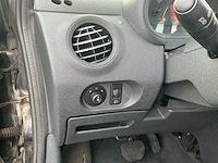 2005 citroen c2 1.4i ligne ambiance - afbeelding 18 van  27