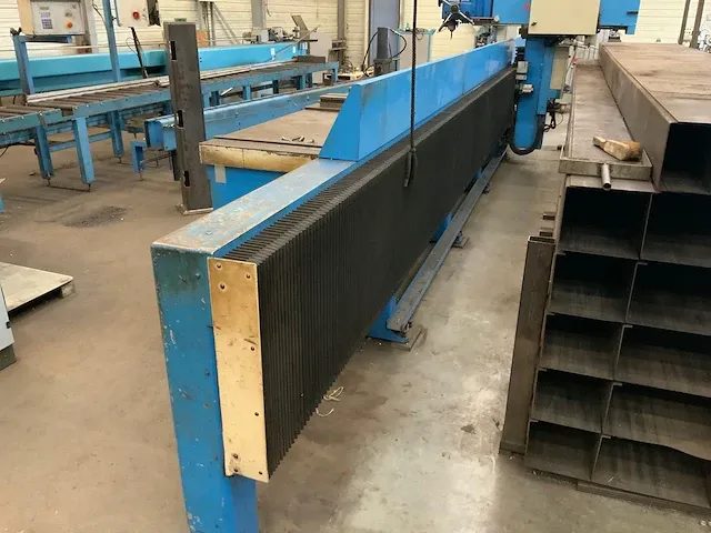 2005 cma rd-40 cn- 9000 cn+ gestuurde coördinatenboormachine - afbeelding 7 van  18