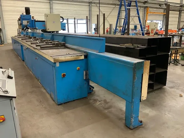 2005 cma rd-40 cn- 9000 cn+ gestuurde coördinatenboormachine - afbeelding 11 van  18