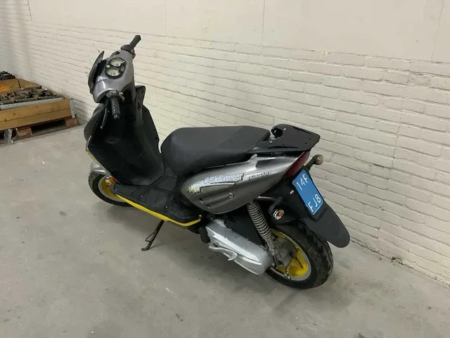 2005 cpi power hussar snorscooter - afbeelding 3 van  7