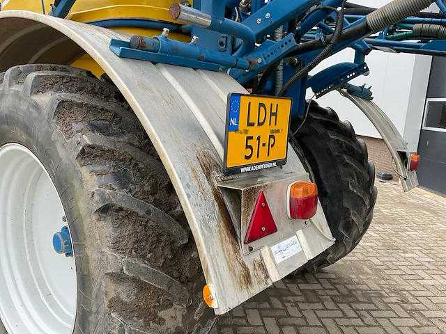 2005 delvano eakh gt4400ha veldspuit - afbeelding 13 van  27