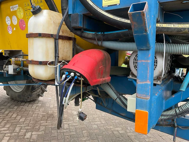 2005 delvano eakh gt4400ha veldspuit - afbeelding 20 van  27