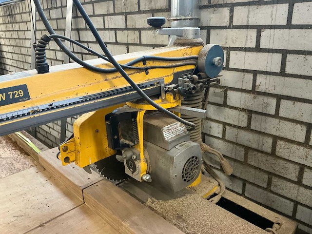 2005 dewalt dw729 radiaalafkortzaagmachine - afbeelding 3 van  9