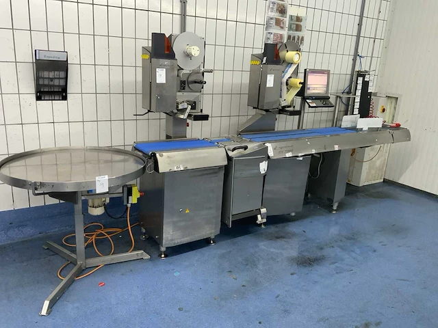 2005 espera es7001 weigh price labeler inclusief roterende tafel - afbeelding 1 van  9