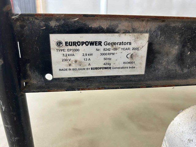 2005 europower ep3300 generator - afbeelding 2 van  5
