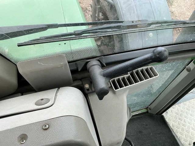 2005 fendt 716 vario vierwielaangedreven landbouwtractor - afbeelding 30 van  47