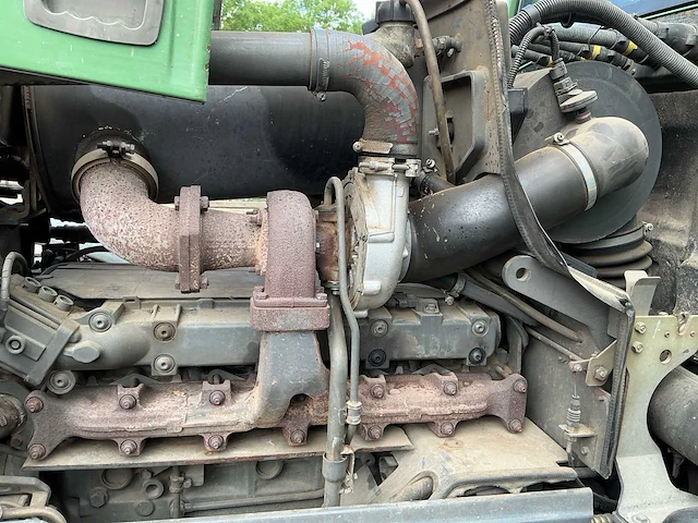 2005 fendt 716 vario vierwielaangedreven landbouwtractor - afbeelding 40 van  47