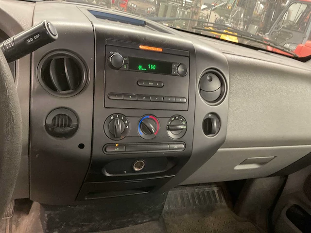 2005 ford pick-up f150 personenauto - afbeelding 14 van  14