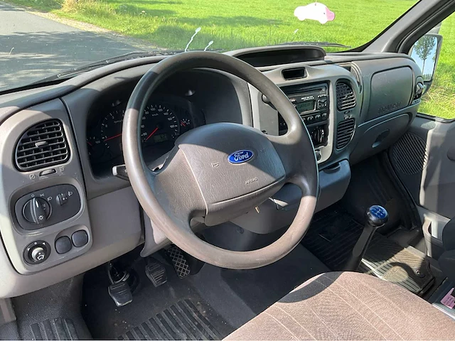 2005 ford transit 2.0tdi invalide bedrijfswagen met roelstoellift - afbeelding 10 van  28
