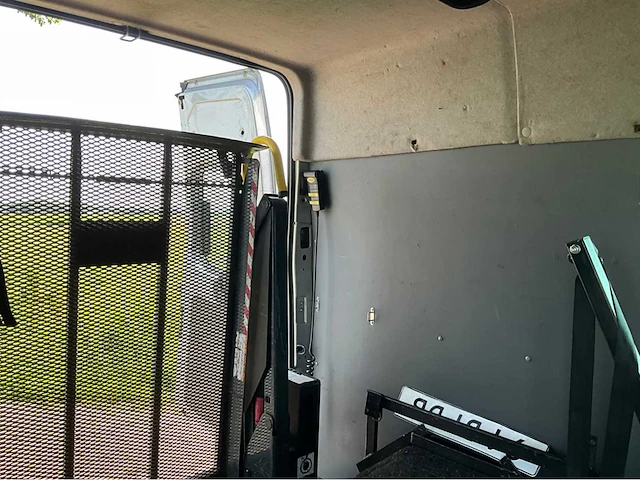 2005 ford transit 2.0tdi invalide bedrijfswagen met roelstoellift - afbeelding 21 van  28