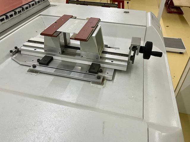 2005 gravograph is8000xp graveer machine - afbeelding 2 van  34