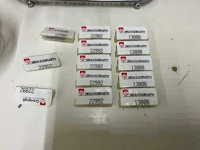 2005 gravograph is8000xp graveer machine - afbeelding 18 van  34