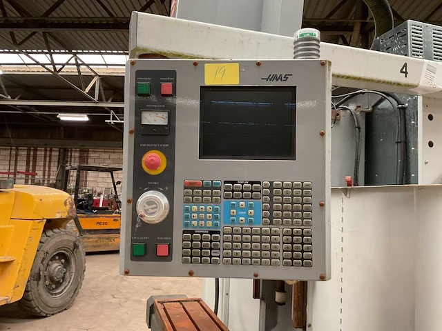2005 haas tm-2he cnc freesmachine - afbeelding 6 van  9