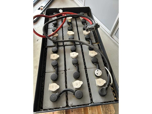 2005 hawker 24v6pzs750 accu pakket - afbeelding 2 van  4