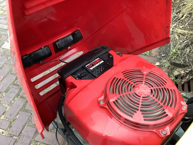 2005 honda 2220 zitmaaier - afbeelding 6 van  7