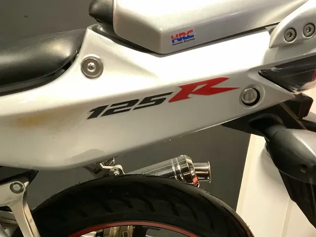 2005 honda cbr125r sport motorfiets - afbeelding 3 van  24