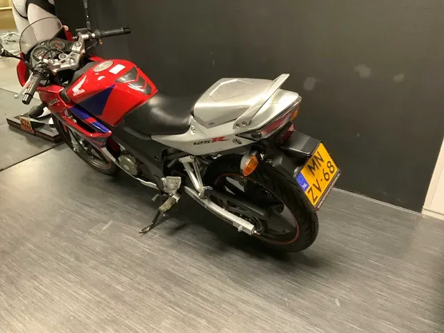 2005 honda cbr125r sport motorfiets - afbeelding 18 van  24