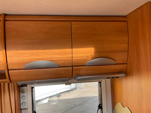2005 hymer eriba nova caravan - afbeelding 13 van  38
