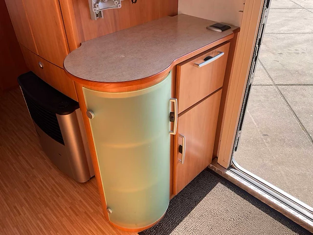 2005 hymer eriba nova caravan - afbeelding 28 van  38