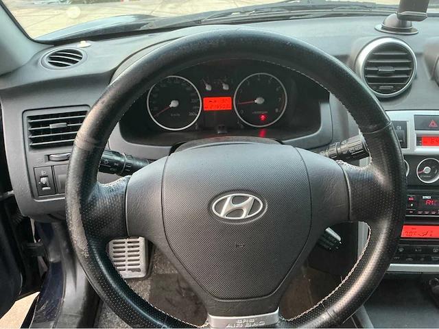 2005 hyundai coupé personenauto - afbeelding 16 van  23