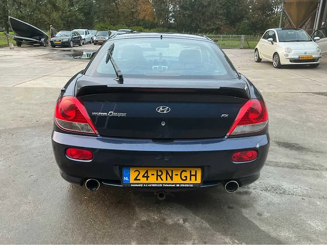 2005 hyundai coupé personenauto - afbeelding 19 van  23