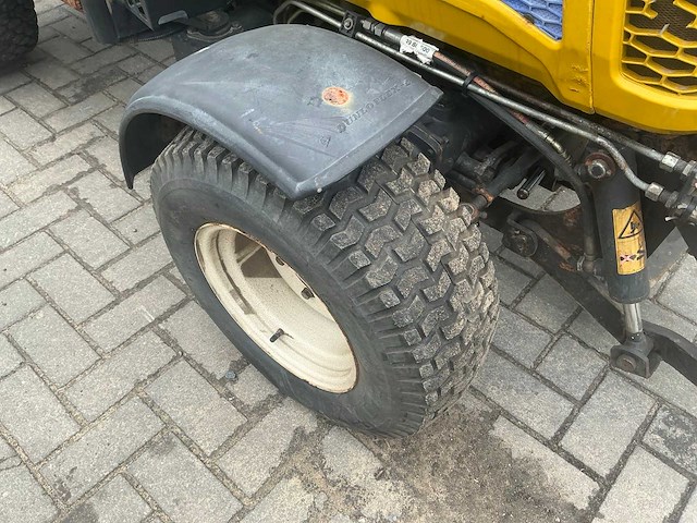 2005 iseki 4260 th4 minitractor - afbeelding 2 van  27