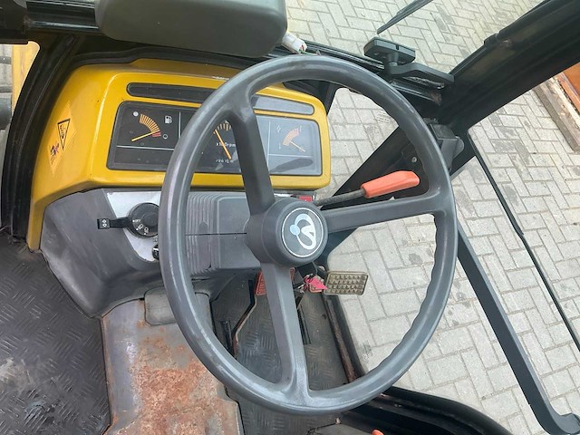 2005 iseki 4260 th4 minitractor - afbeelding 9 van  27