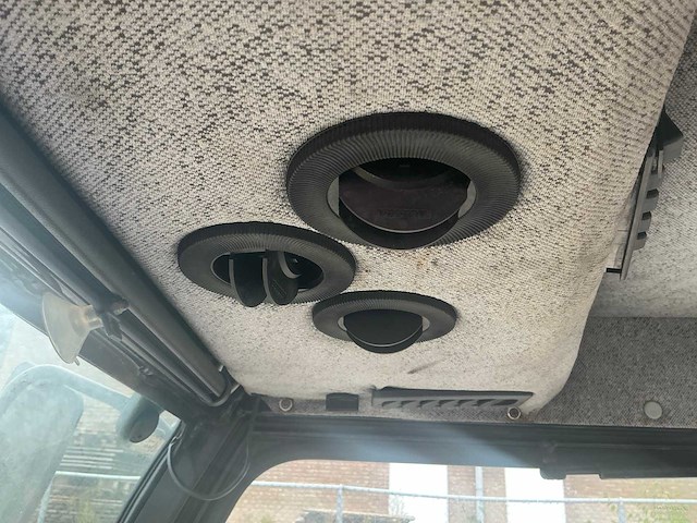 2005 iseki 4260 th4 minitractor - afbeelding 13 van  27