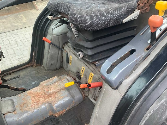 2005 iseki 4260 th4 minitractor - afbeelding 17 van  27