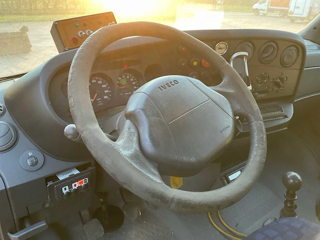 2005 iveco daily 3.0-16v bedrijfswagen - afbeelding 4 van  23