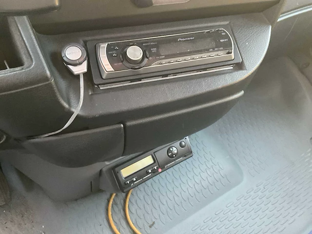 2005 iveco daily 3.0-16v bedrijfswagen - afbeelding 8 van  23