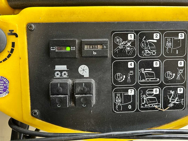 2005 kärcher br 530 bat accu schrobmachine - afbeelding 5 van  6