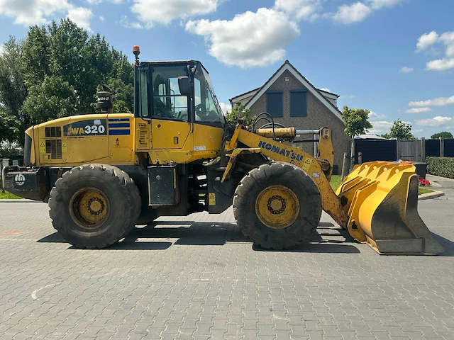 2005 komatsu wa320-5h shovel - afbeelding 13 van  18