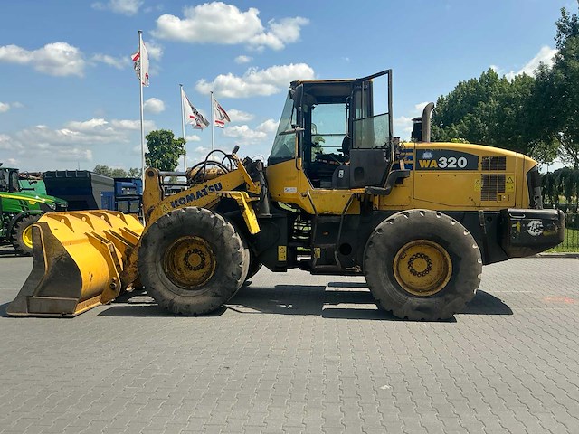 2005 komatsu wa320-5h shovel - afbeelding 15 van  16